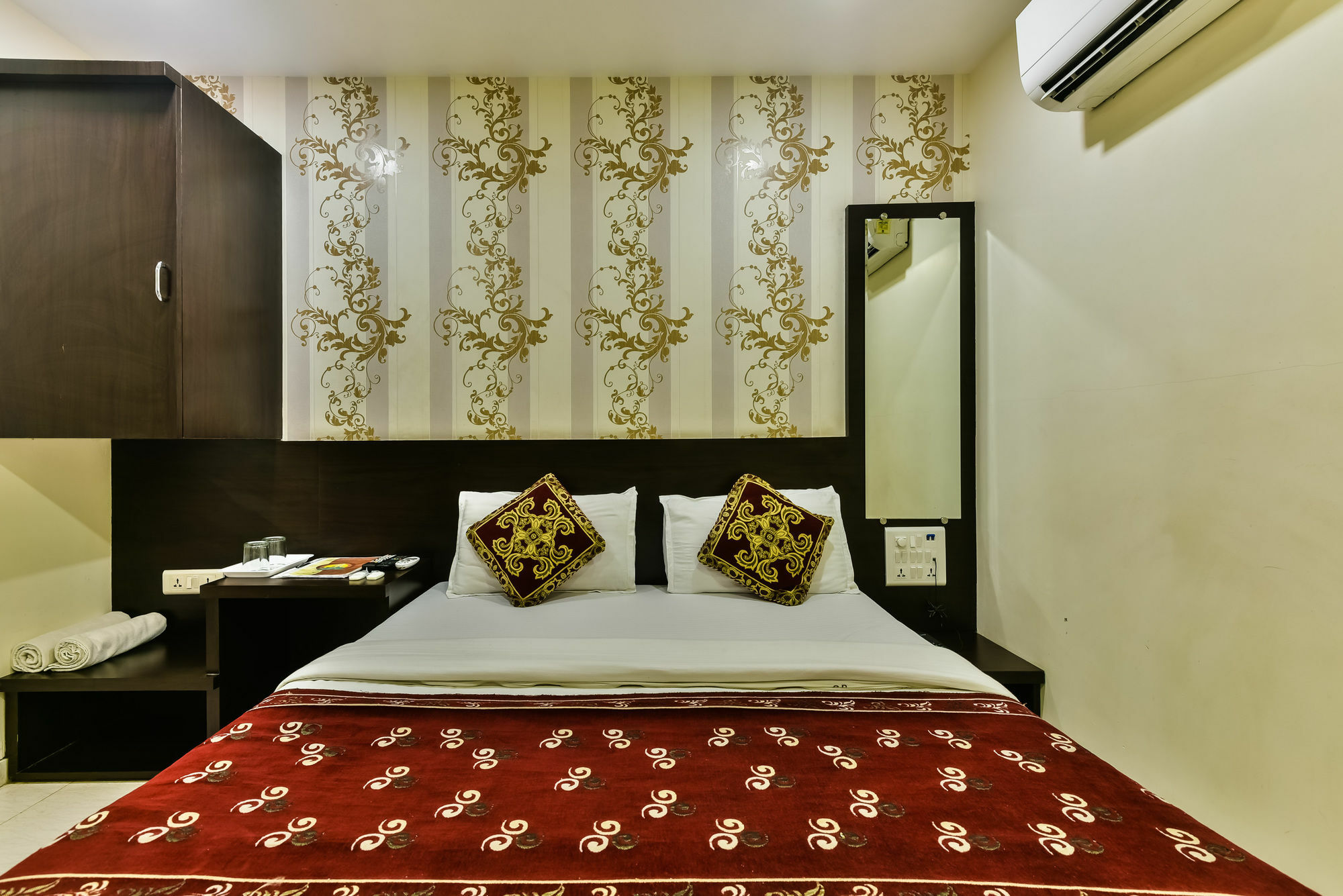 Hotel Guestinn Residency Bombay Exterior foto